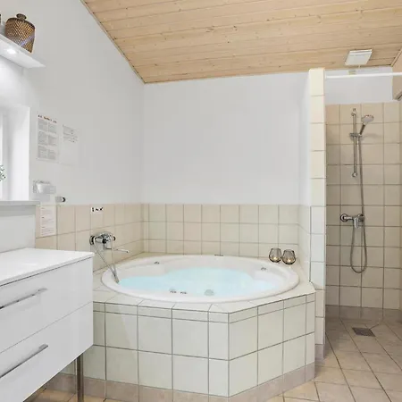 Pet Friendly In With Sauna Faaborg